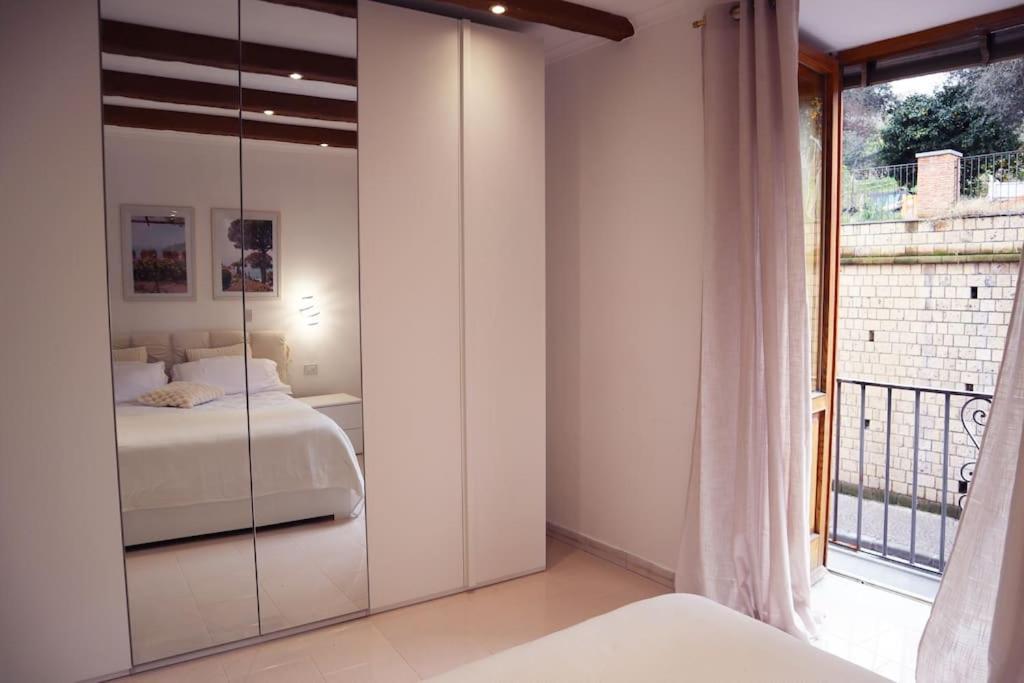 Loft The Balcony In Sorrento Centre Apartment Exterior photo